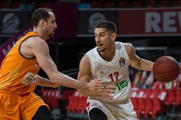 富有斗志的 富有斗志的